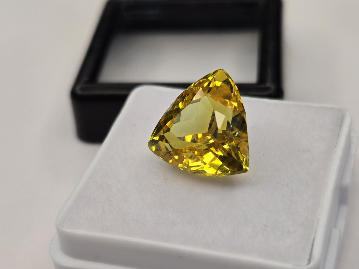 Ceylon Yellow Sapphire, 8-9 Ct Trillion Cut Loose Gemstone