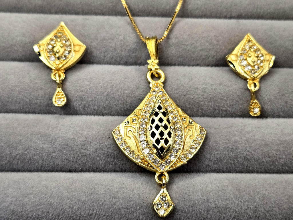 Gold Fan Pendant Necklace Set with CZ Stones – Bridal Jewelry with Matching Earrings