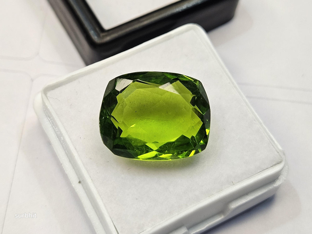 10–12 Ct Cushion-Cut Peridot – Loose Gemstone for Jewelry
