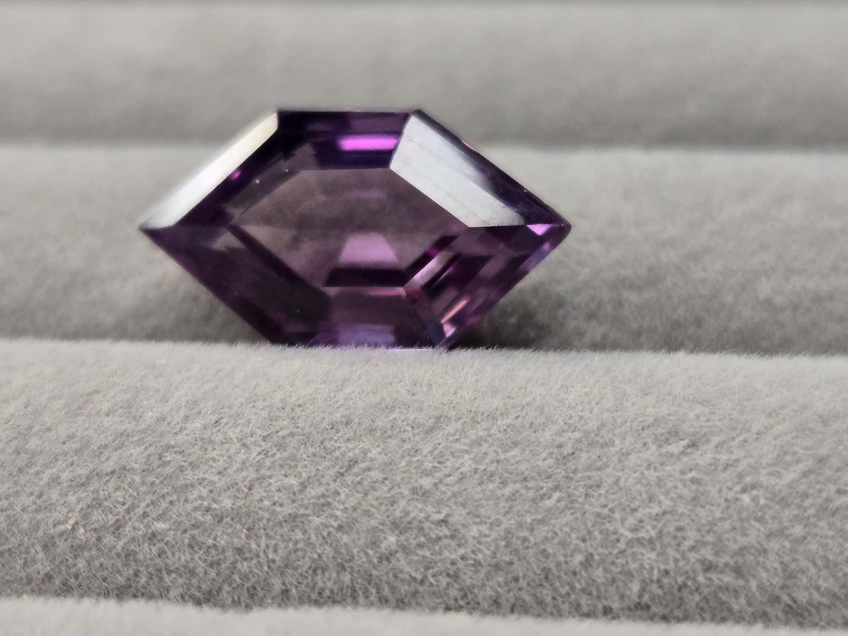 Color Change Alexandrite Gemstone, 10-11 Ct Fancy Cut, Brazil