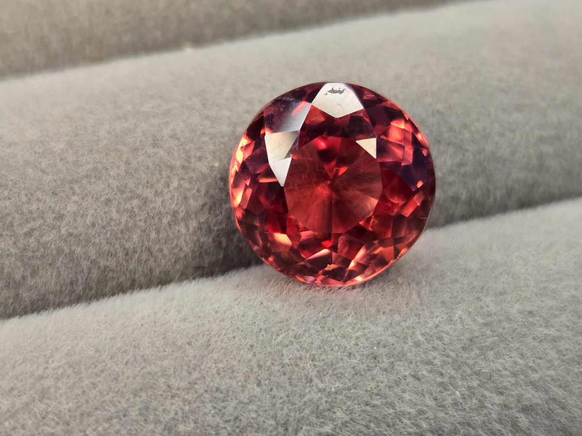 Padparadscha Sapphire, 9-10 Ct Round Cut, Loose Certified Gemstone