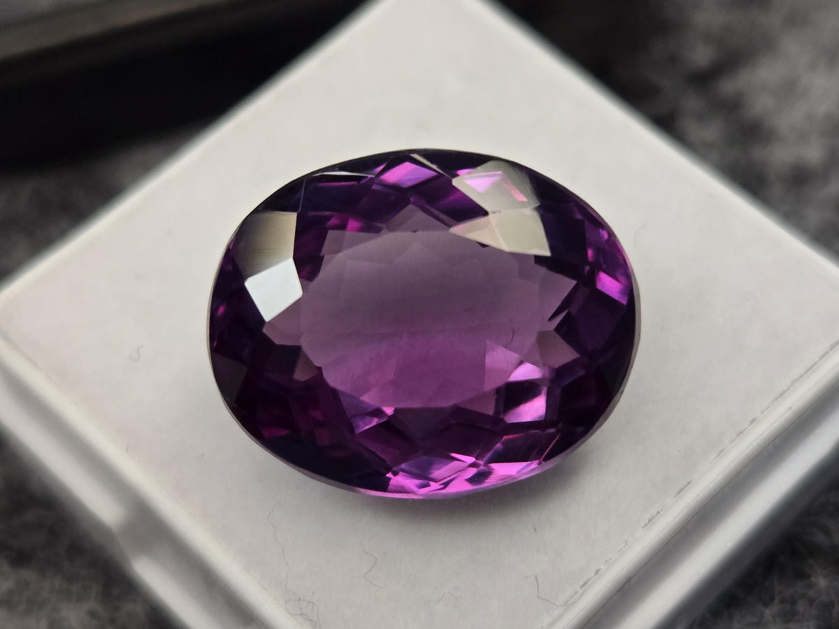 Alexandrite 16+ Ct Oval Cut Color Changing Natural Loose Gemstone for Rings