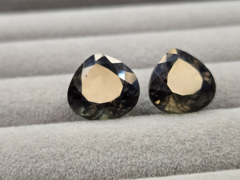 Pear Cut Green Tourmaline Gemstone Pair, 20-21 ct, Jewelry Making