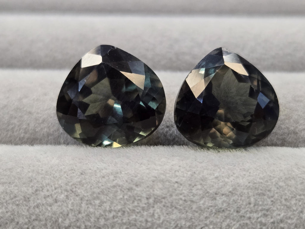 Pear Cut Green Tourmaline Gemstone Pair, 20-21 ct, Jewelry Making
