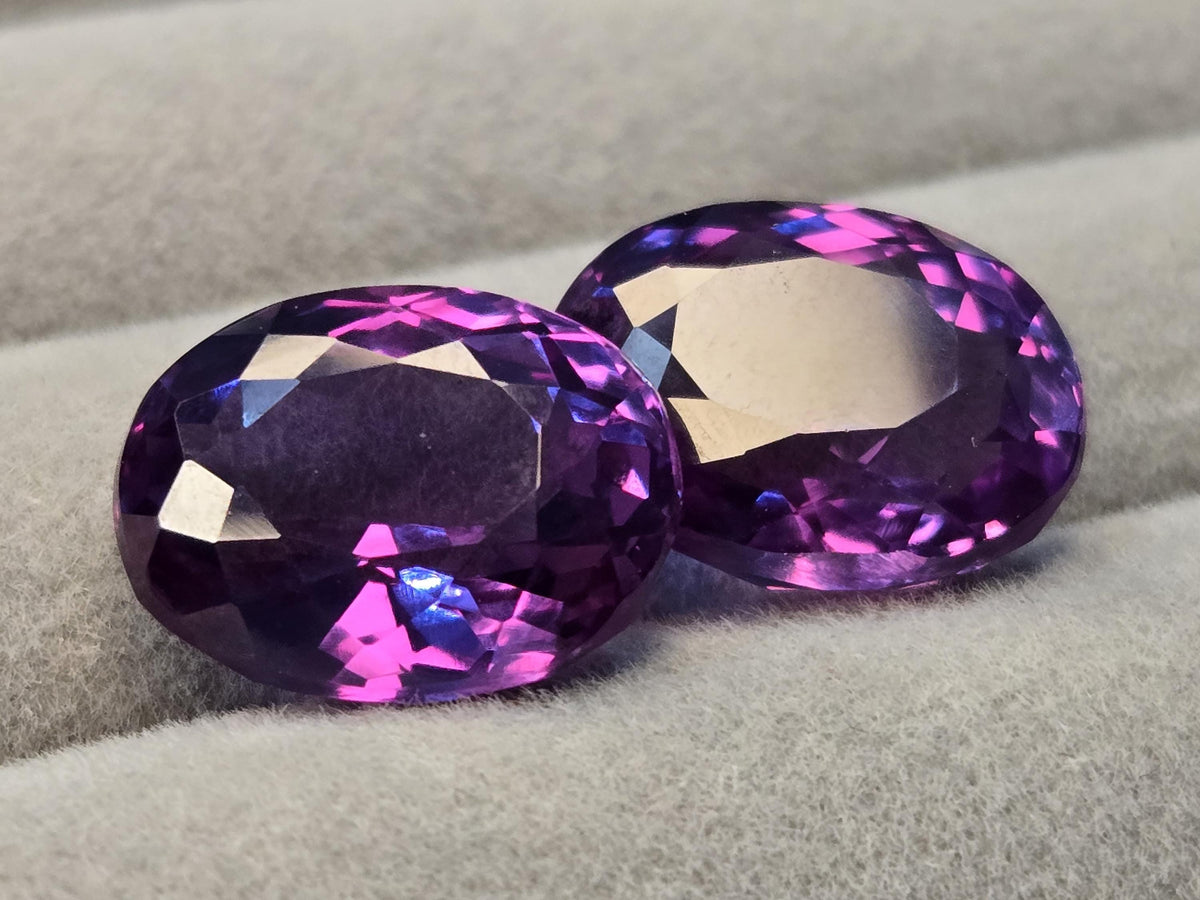 Natural Alexandrite Gemstones: Color Changing Oval Cut Pair (32+ Ct)