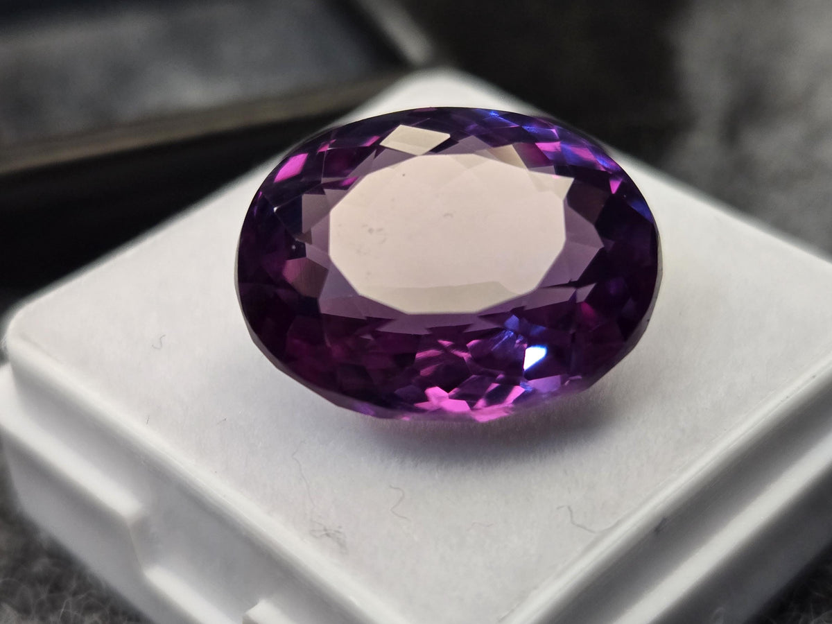 Alexandrite 16+ Ct Oval Cut Color Changing Natural Loose Gemstone for Rings