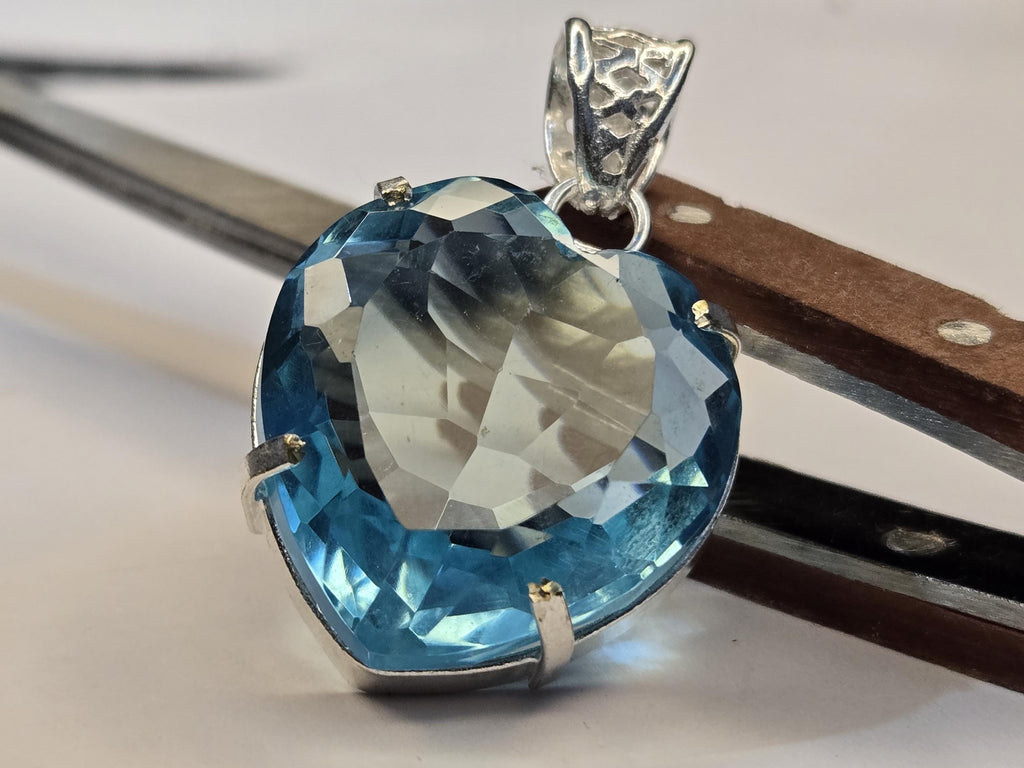 Lab Created Blue Topaz Heart Gemstone – Certified Brazilian Loose Stone for Jewelry Making