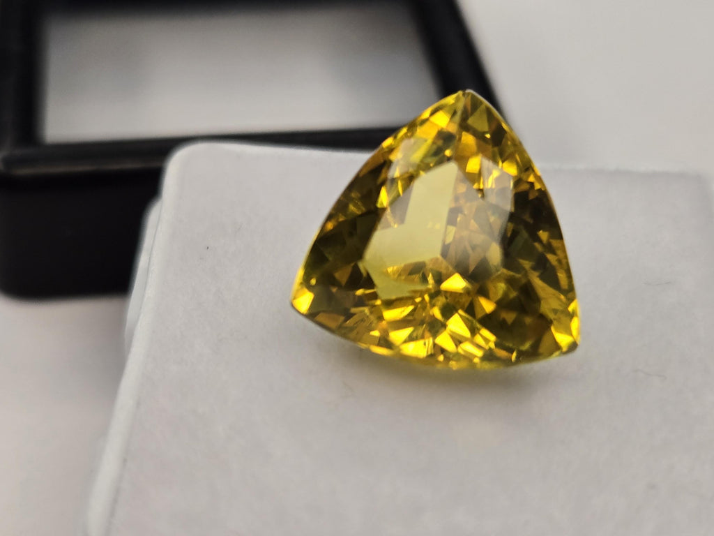 Ceylon Yellow Sapphire, 8-9 Ct Trillion Cut Loose Gemstone