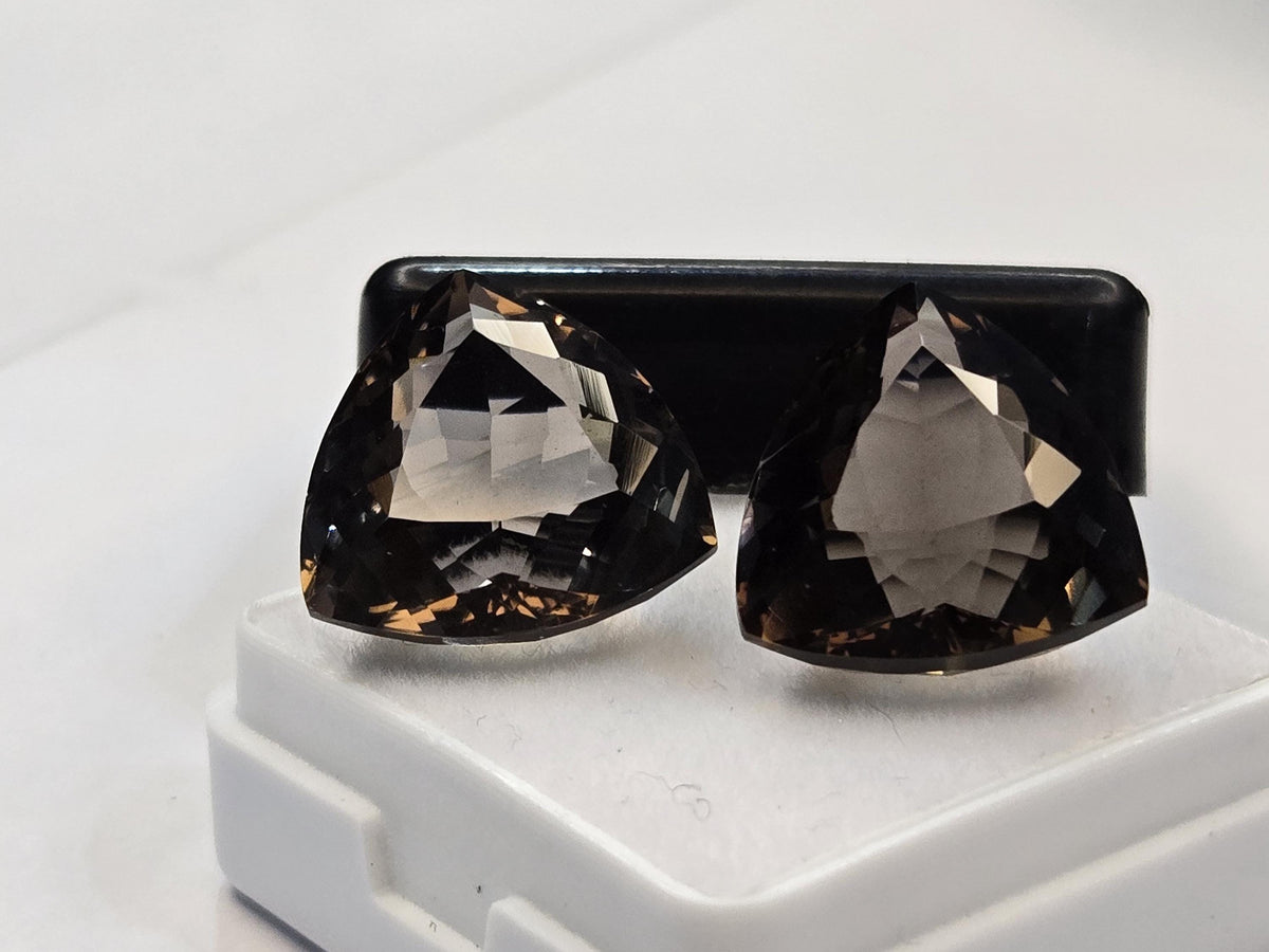 Smoky Black Quartz Trillion Cut Loose Gemstone, Lab Created for Rings, Pendants (19-20 Ct)