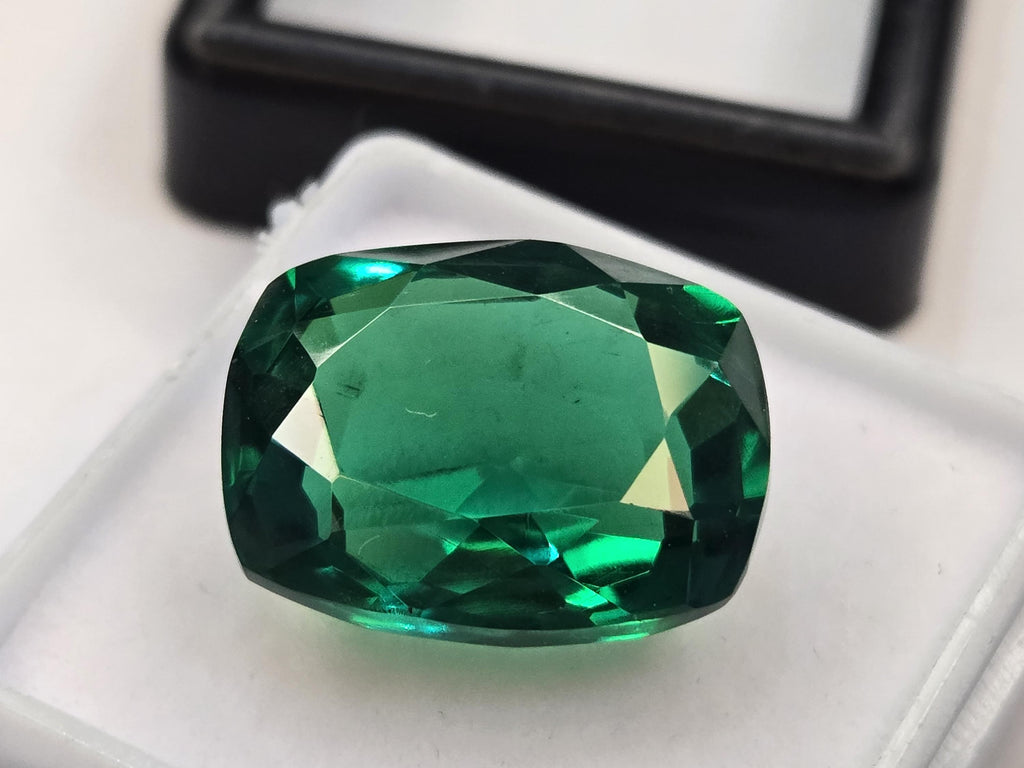 Colombian Emerald Cushion Cut Gemstone, Certified Natural Green Stone for Jewelry