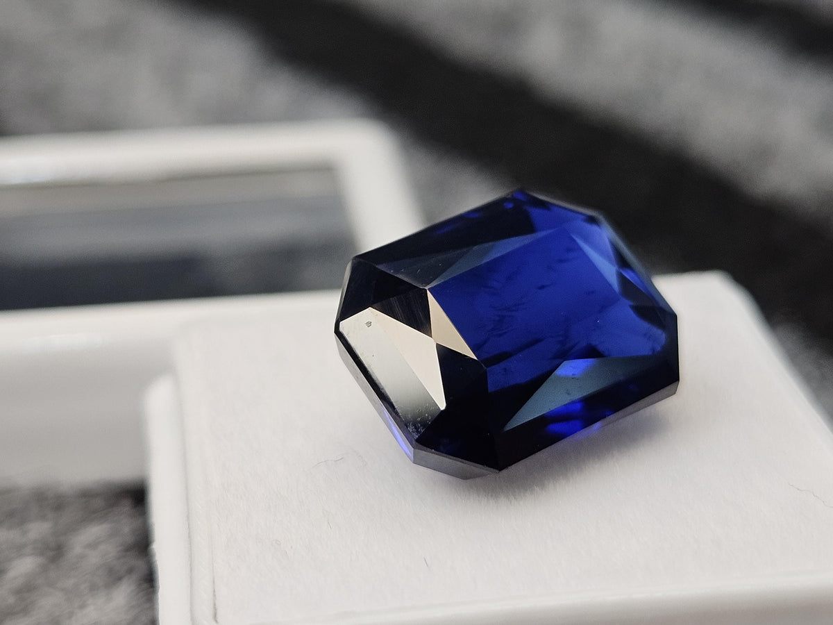 Radiant Cut Blue Tanzanite Gemstone, 12-14 Ct Certified Loose Stone