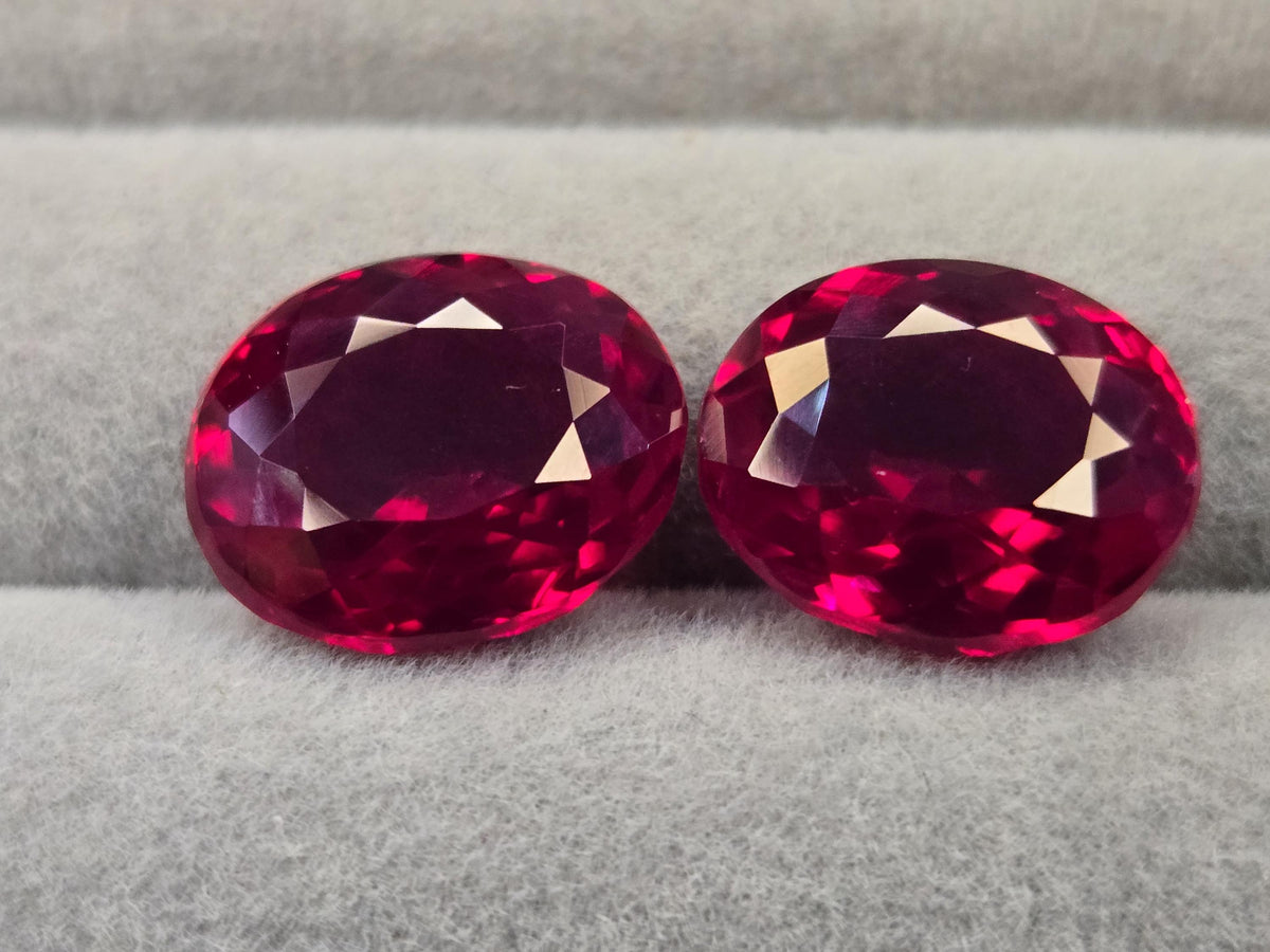 Oval Cut Red Ruby Pair, Mozambique Gemstones, 20 Ct