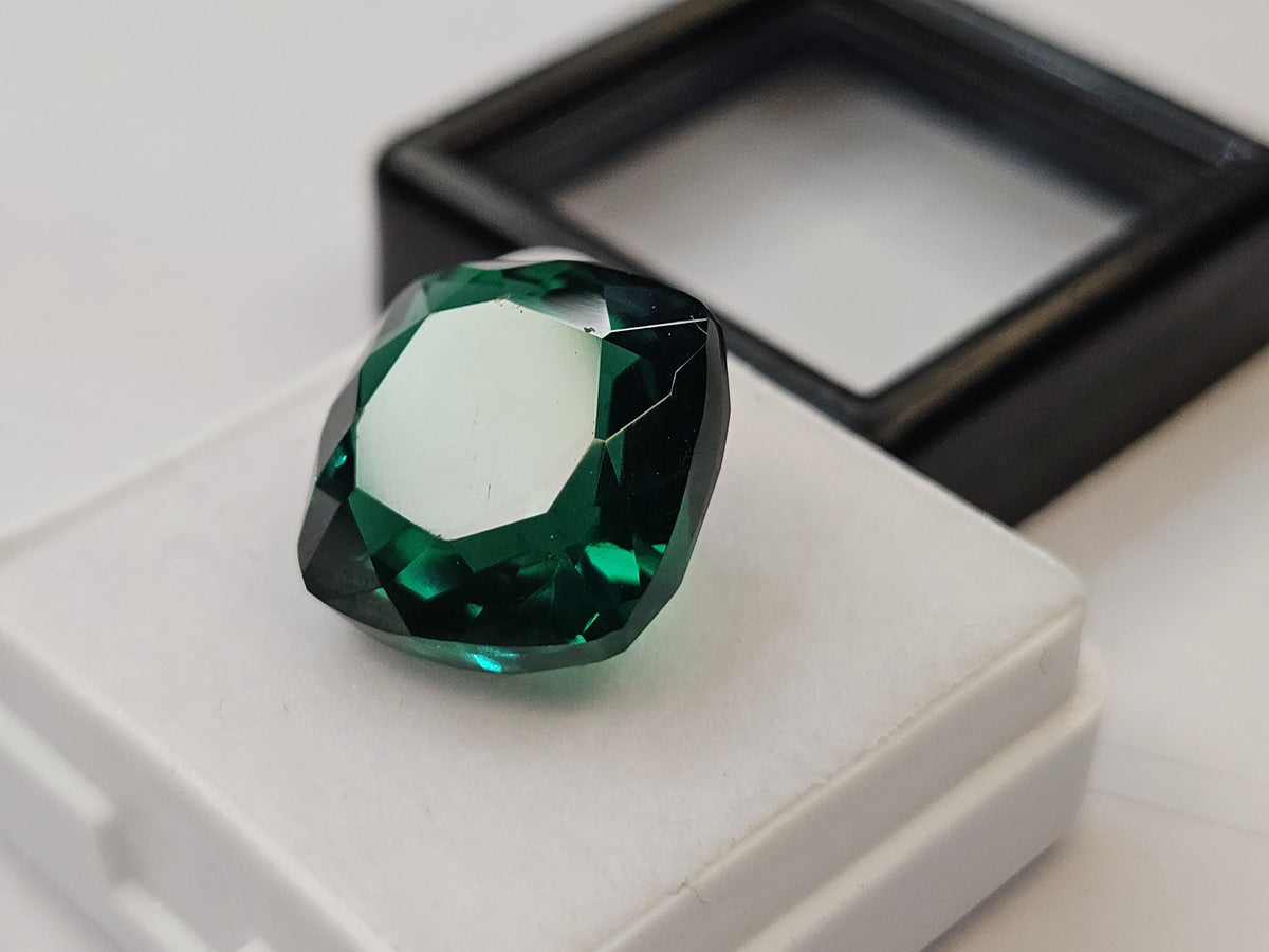 11-12 Ct Cushion Cut Colombian Emerald – Certified Natural Green Gemstone for Rings
