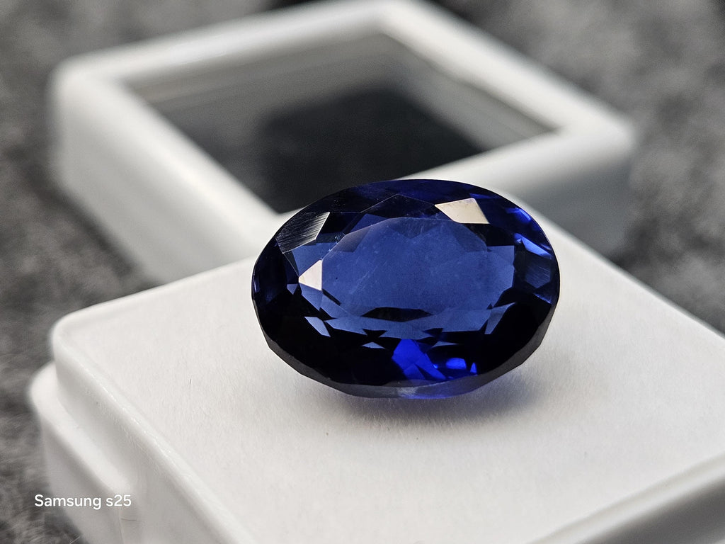 Certified Oval Blue Sapphire Gemstone (8-10 Ct) for Custom Jewelry Making