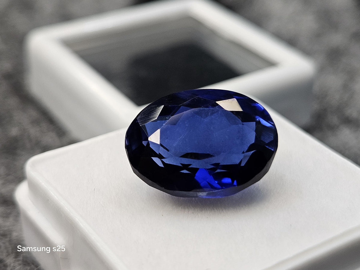 Certified Oval Blue Sapphire Gemstone (8-10 Ct) for Custom Jewelry Making