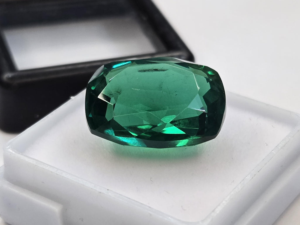 Colombian Emerald Cushion Cut Gemstone, Certified Natural Green Stone for Jewelry