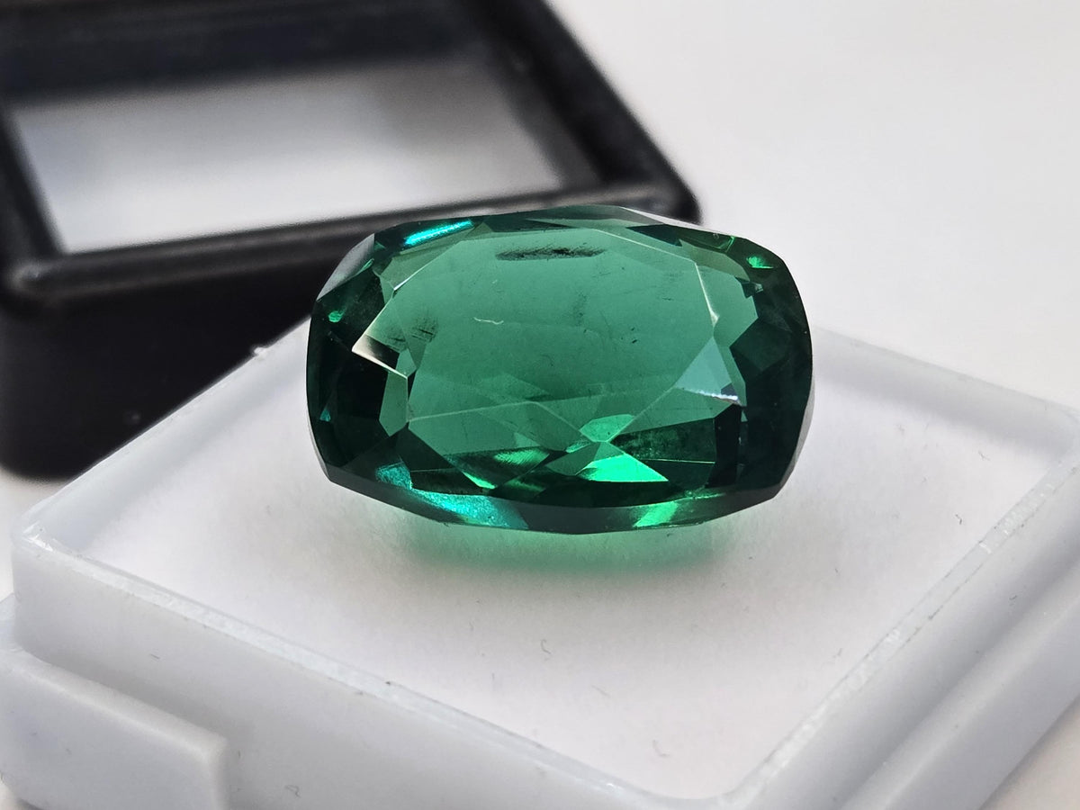 Colombian Emerald Cushion Cut Gemstone, Certified Natural Green Stone for Jewelry