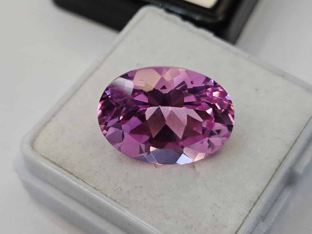 Light Pink Oval Morganite Gemstone, 11-12 Carat Certified Loose Stone for Jewelry