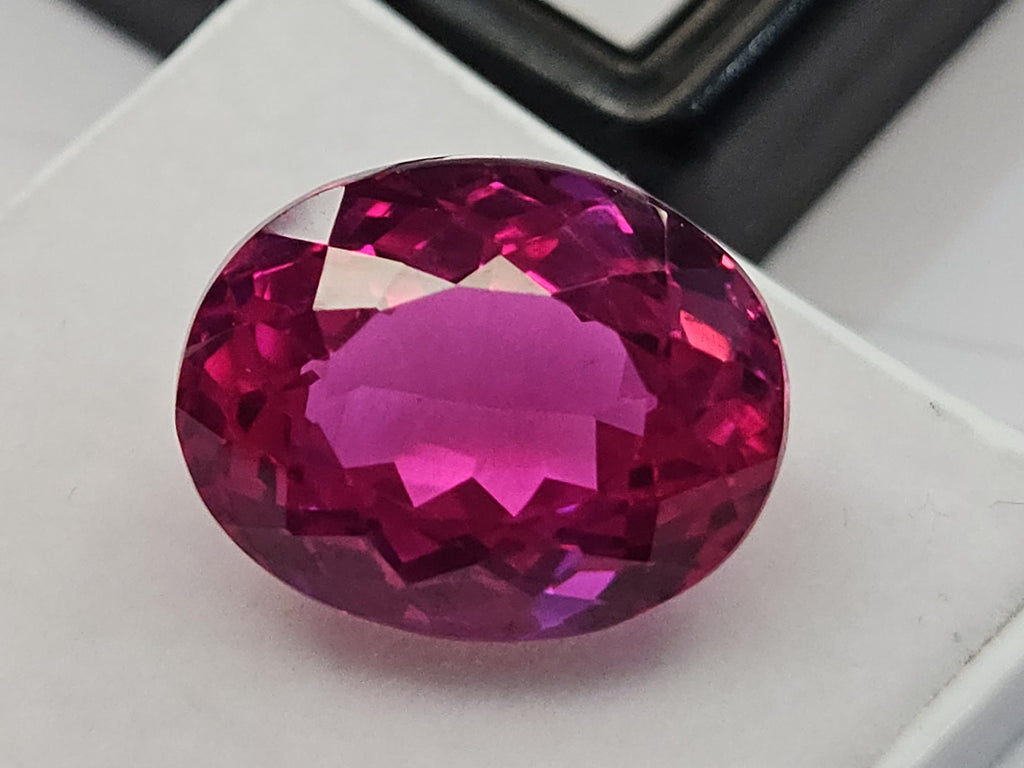 Certified Dark Pink Sapphire Oval Gemstone – 10–11 Ct Loose Stone for Jewelry