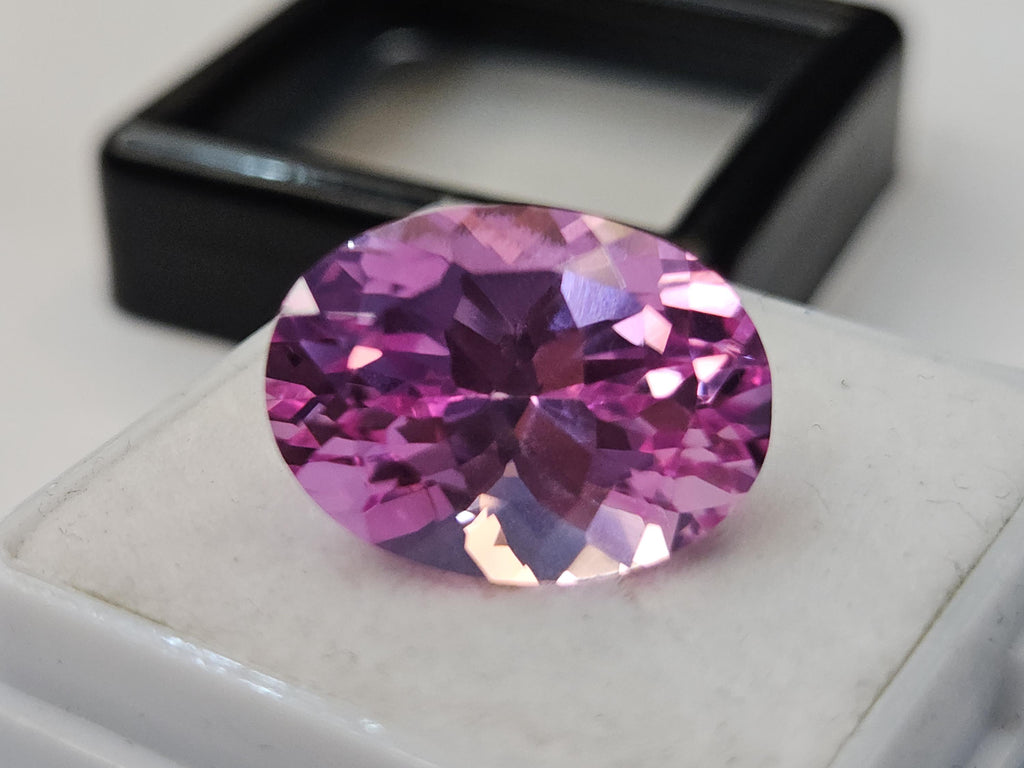 Light Pink Oval Morganite Gemstone, 11-12 Carat Certified Loose Stone for Jewelry