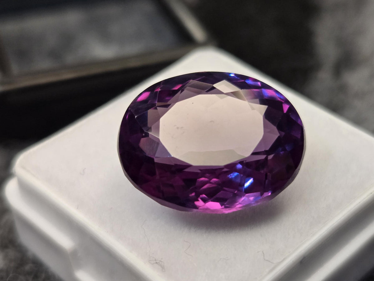 Alexandrite 16+ Ct Oval Cut Color Changing Natural Loose Gemstone for Rings