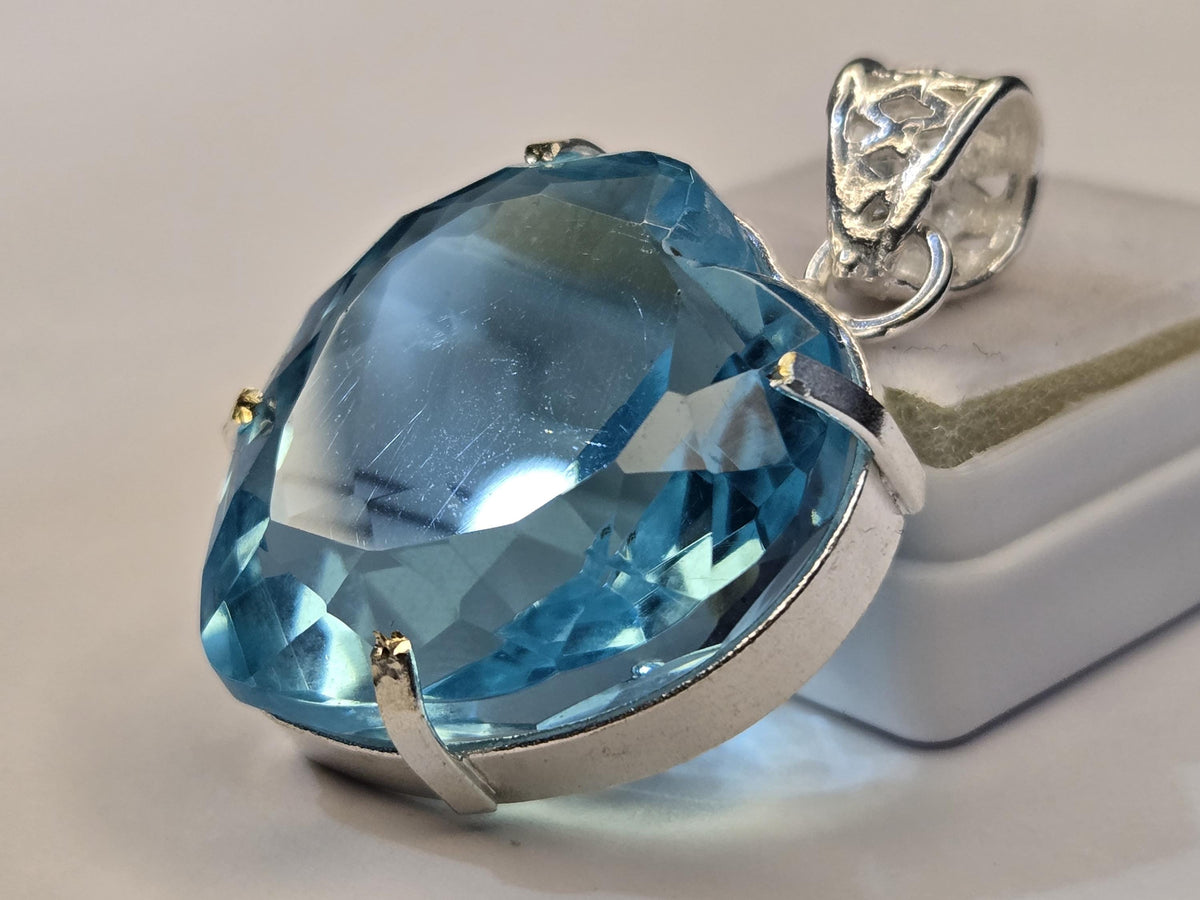 Lab Created Blue Topaz Heart Gemstone – Certified Brazilian Loose Stone for Jewelry Making