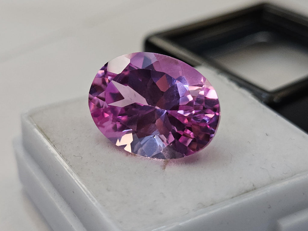 Light Pink Oval Morganite Gemstone, 11-12 Carat Certified Loose Stone for Jewelry