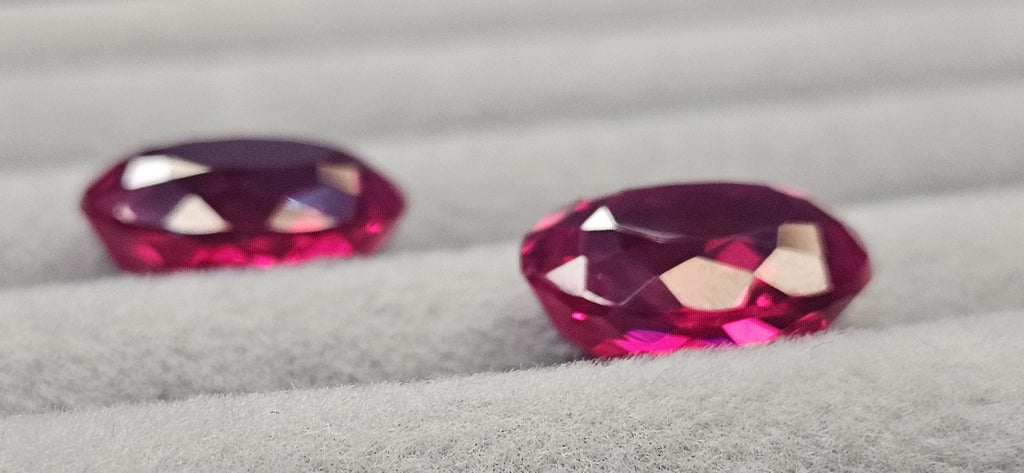 Oval Cut Red Ruby Pair, Mozambique Gemstones, 20 Ct