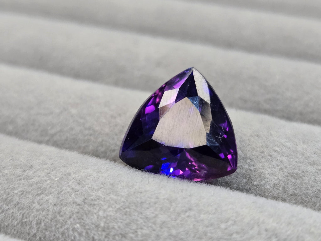 Trillion Cut Purple Tanzanite Gemstone, 8-10 Ct Lab Created