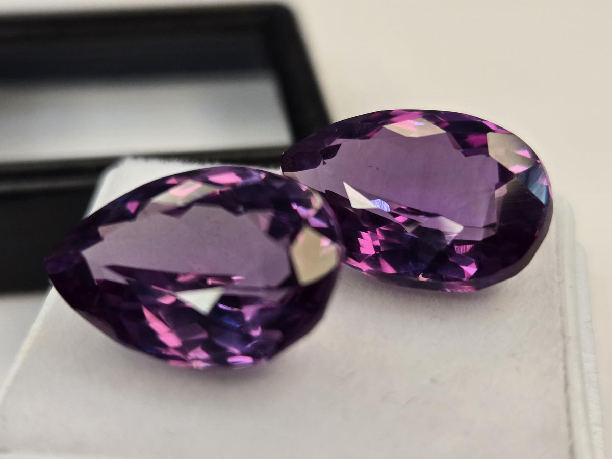15+ Ct Natural Alexandrite Pair – Pear Cut Color-Change Loose Gemstones