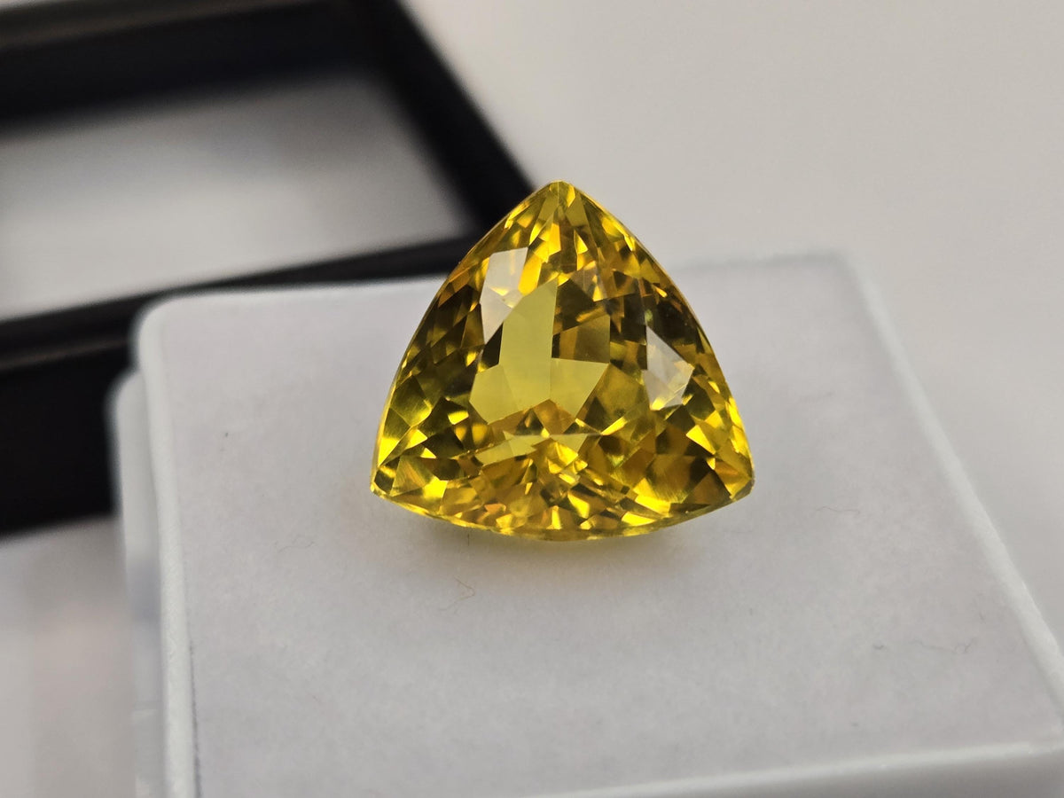 Ceylon Yellow Sapphire, 8-9 Ct Trillion Cut Loose Gemstone