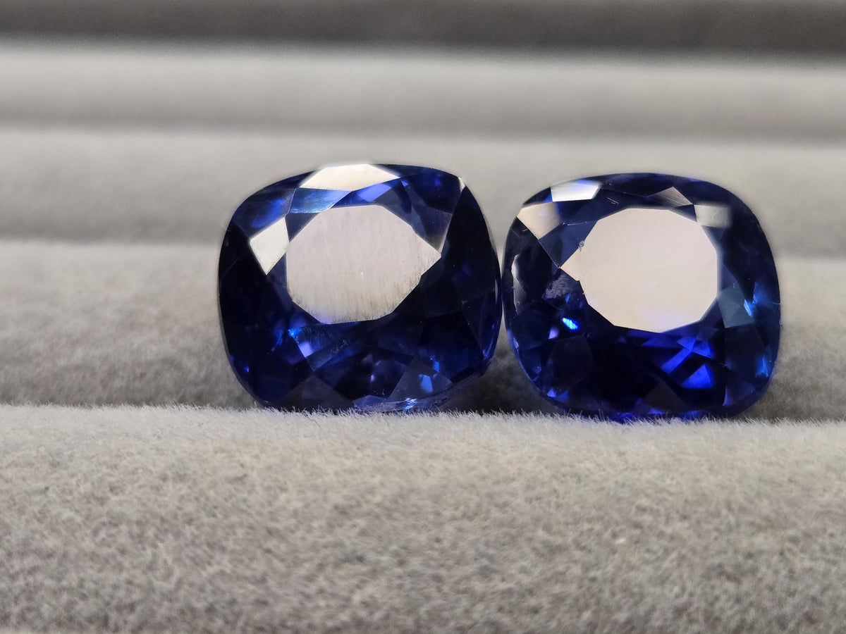 Tanzania Blue Tanzanite Cushion Cut Gemstone Pair (24-26 Ct) For Jewellery Making