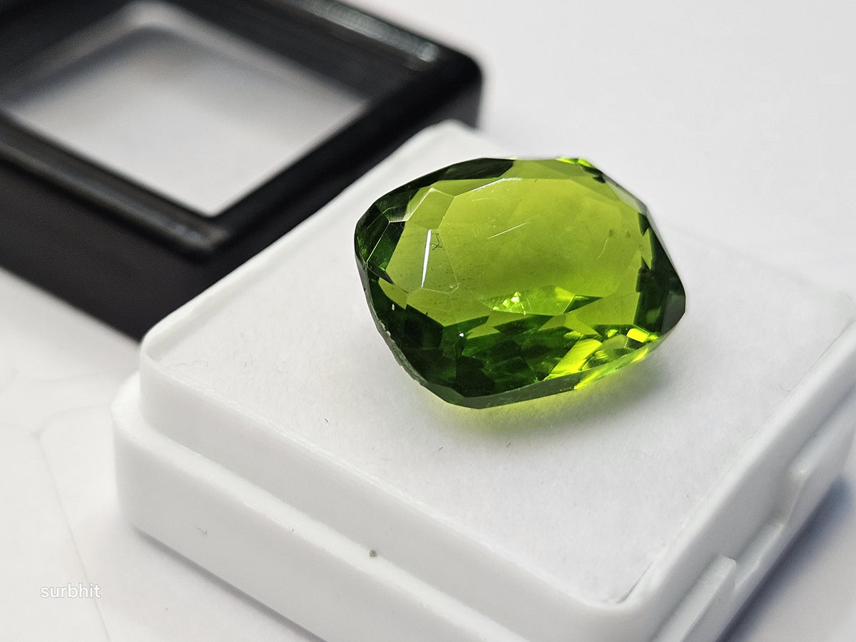 10–12 Ct Cushion-Cut Peridot – Loose Gemstone for Jewelry