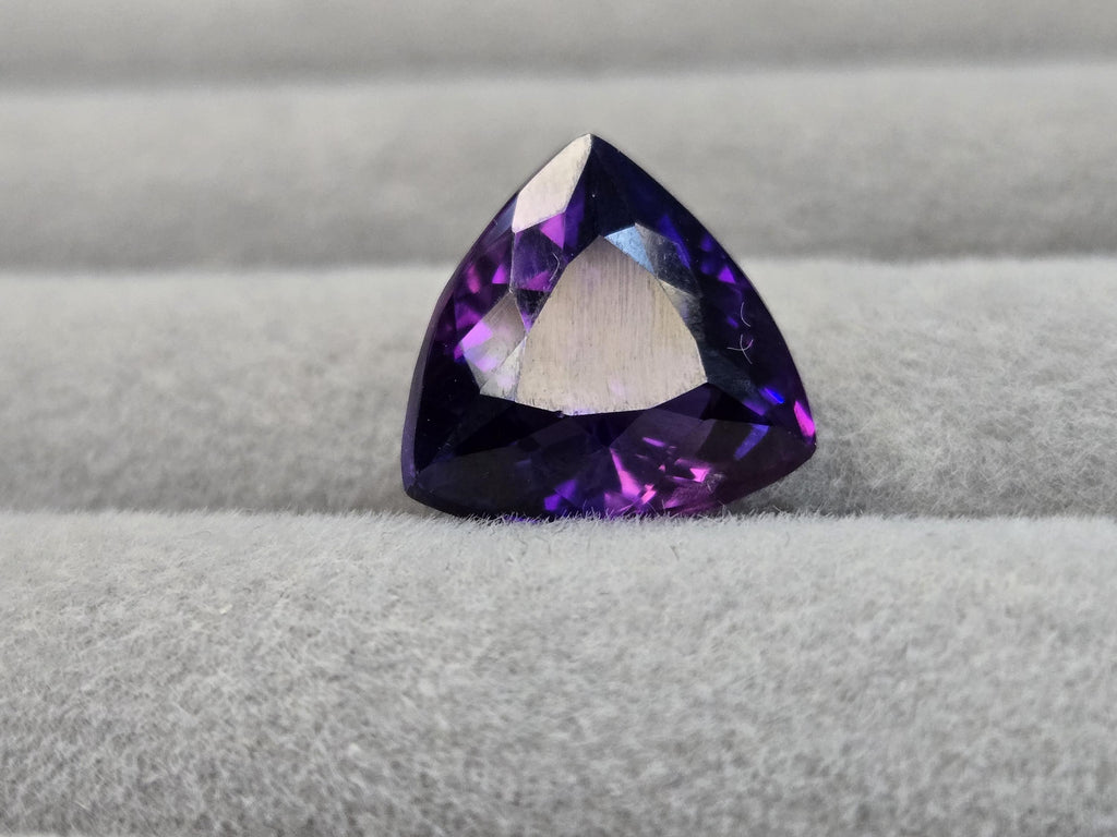 Trillion Cut Purple Tanzanite Gemstone, 8-10 Ct Lab Created