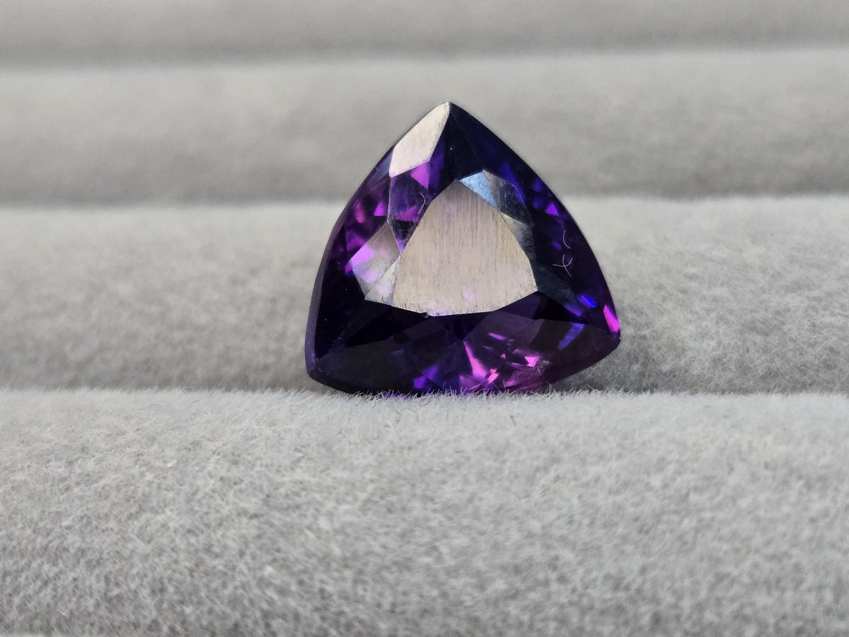 Trillion Cut Purple Tanzanite Gemstone, 8-10 Ct Lab Created