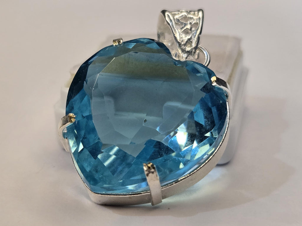 Lab Created Blue Topaz Heart Gemstone – Certified Brazilian Loose Stone for Jewelry Making