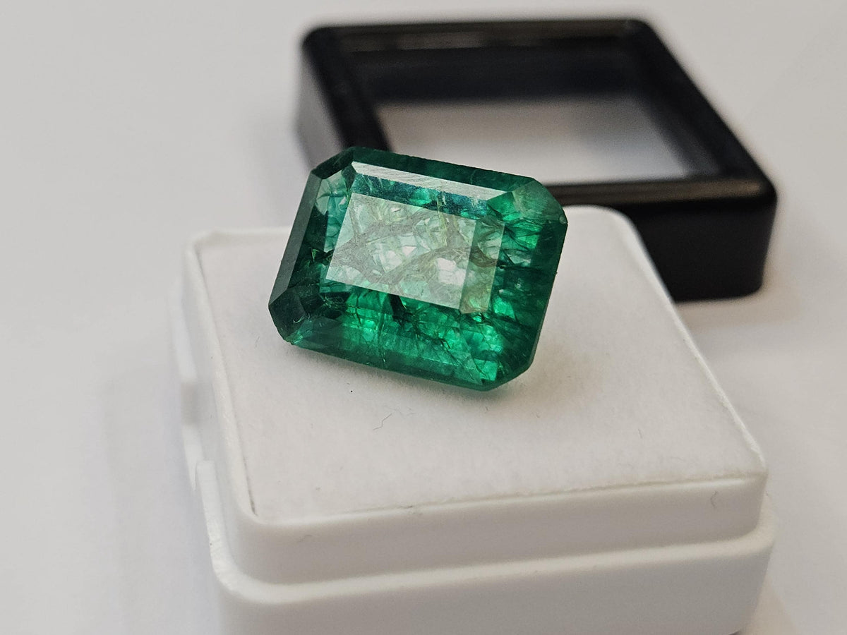 11-12 Ct Colombian Emerald Cut Gemstone | Natural Green Loose Stone (Certified)