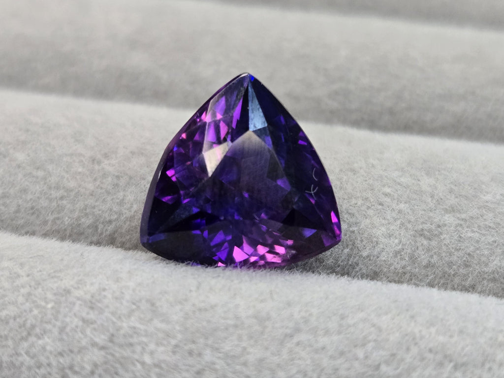 Trillion Cut Purple Tanzanite Gemstone, 8-10 Ct Lab Created