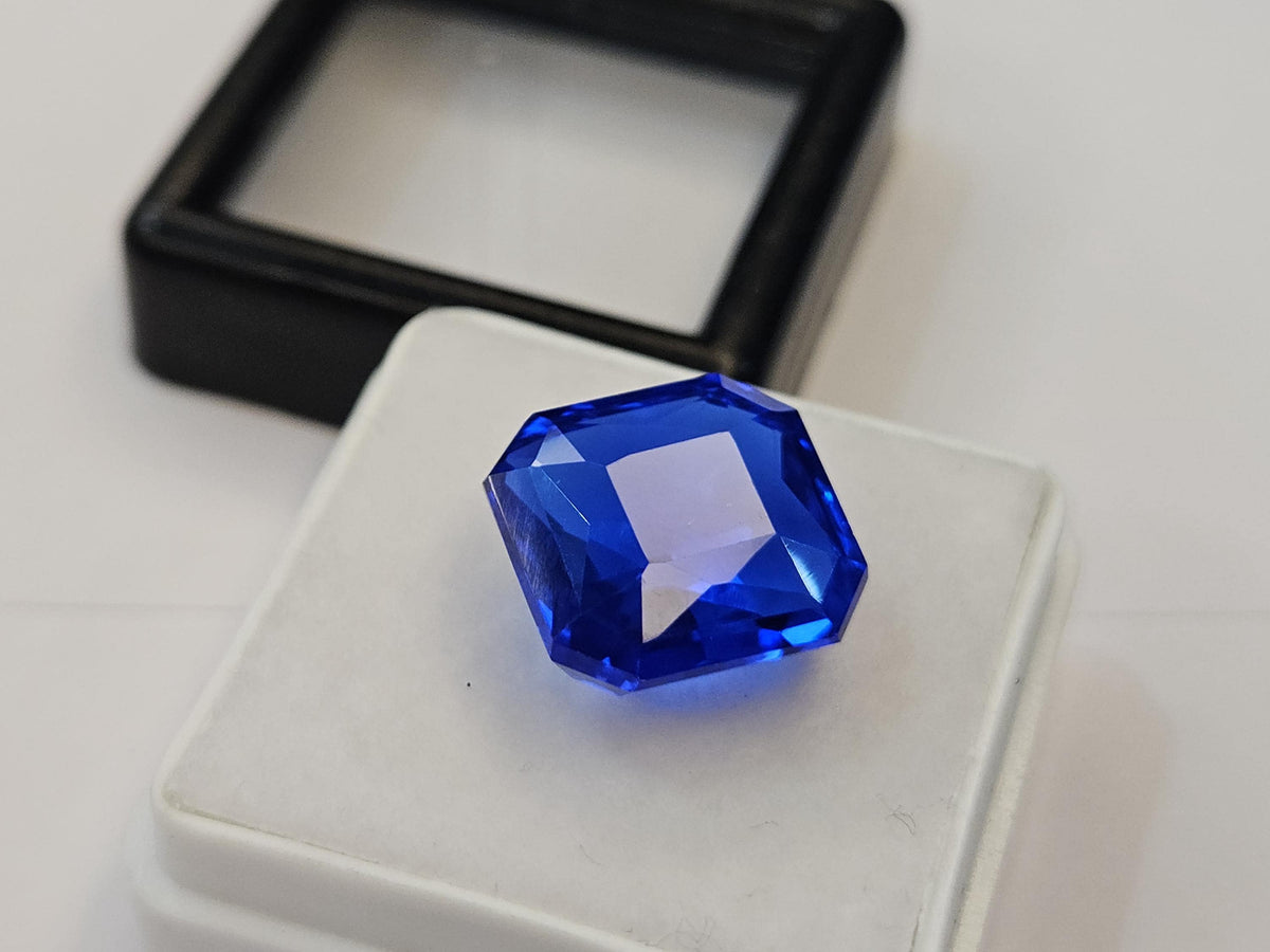 Kashmiri Royal Blue Sapphire, 10-11ct Square Radiant Cut Loose Gemstone (Engagement Ring)