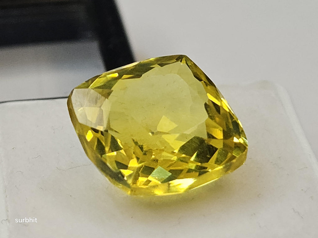 Certified Ceylon Yellow Sapphire Cushion Cut Gemstone (13-14 Ct) for Rings, Pendants