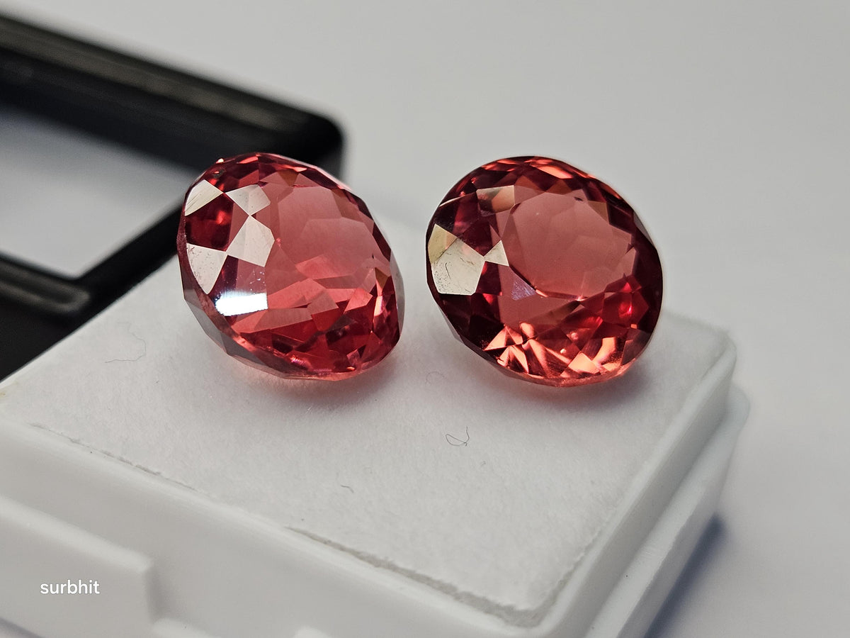 Padparadscha Sapphire Pair, 18 Ct Round Cut Loose Gemstones