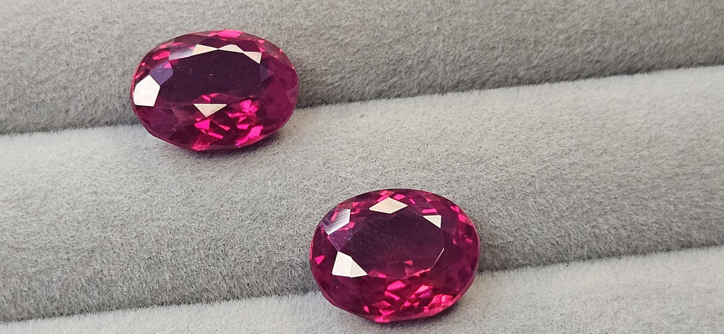 Oval Cut Red Ruby Pair, Mozambique Gemstones, 20 Ct