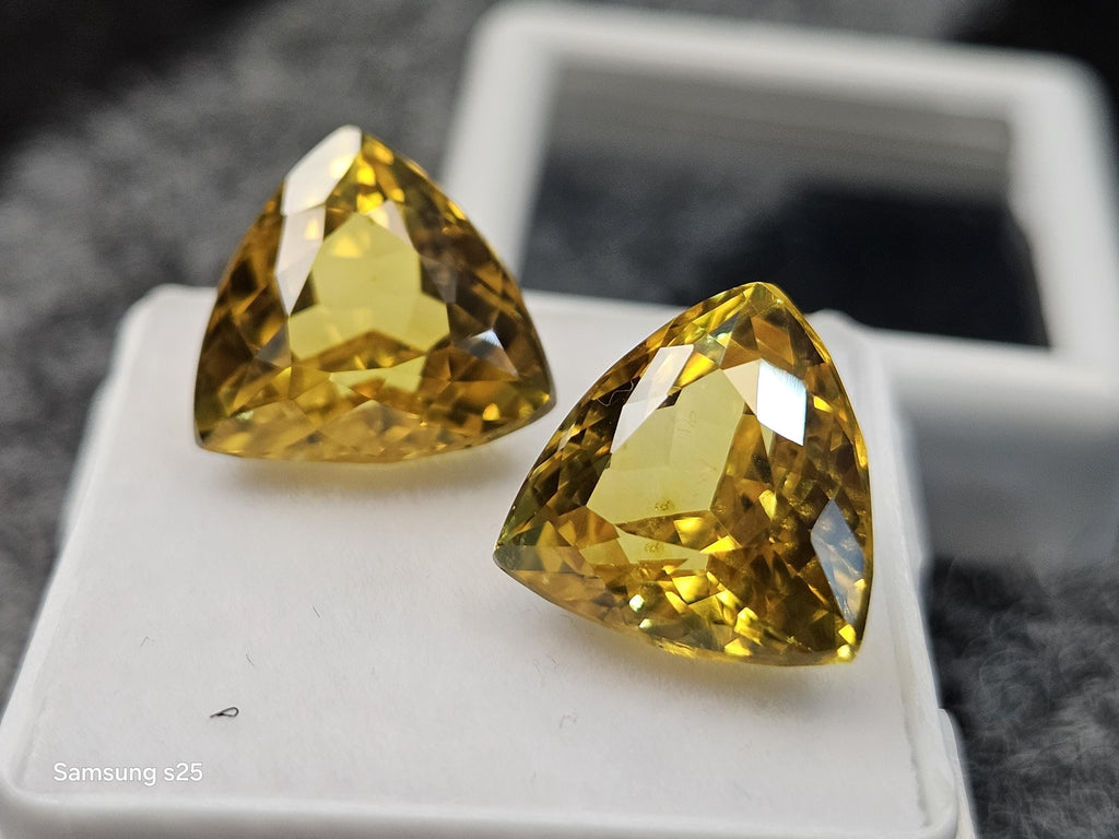 VVS Ceylon Yellow Sapphire Pair Trillion Cut Loose Gemstones (15-17 Ct) – Jewelry Making