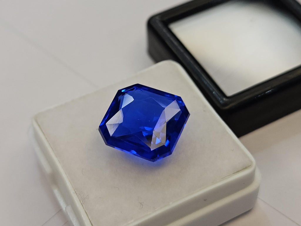 Kashmiri Royal Blue Sapphire, 10-11ct Square Radiant Cut Loose Gemstone (Engagement Ring)