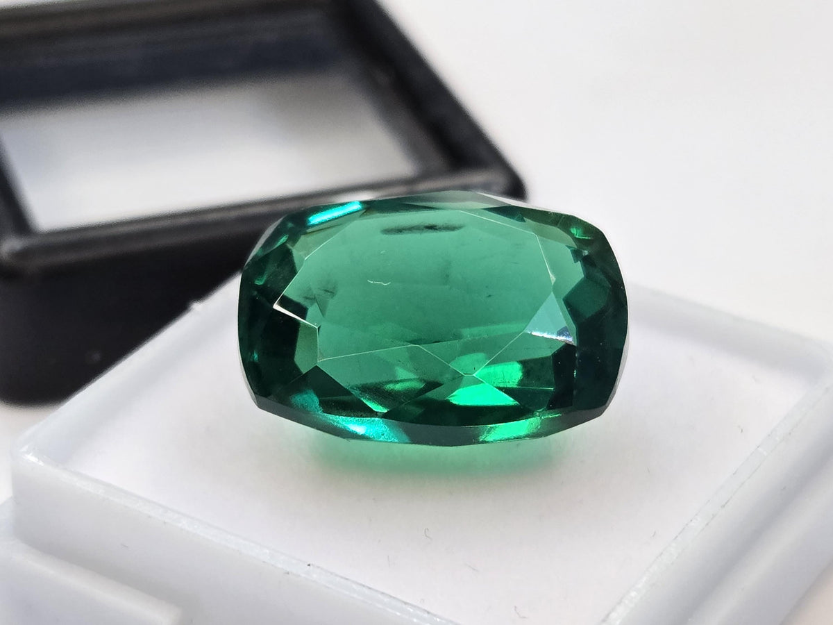 Colombian Emerald Cushion Cut Gemstone, Certified Natural Green Stone for Jewelry
