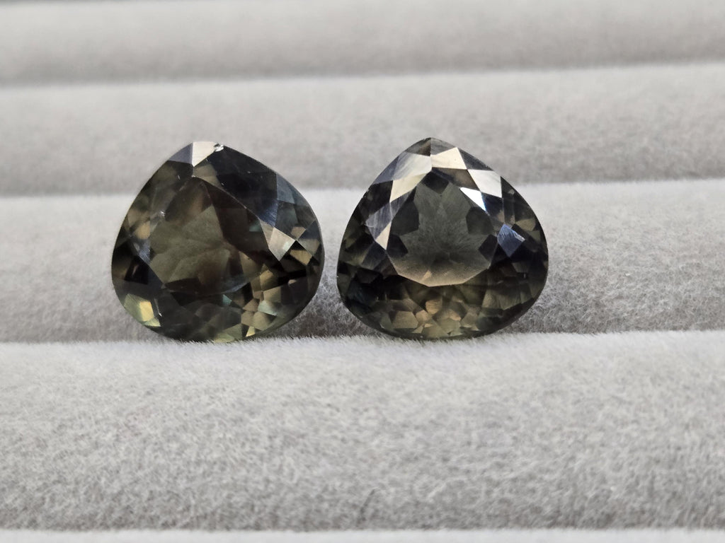 Pear Cut Green Tourmaline Gemstone Pair, 20-21 ct, Jewelry Making