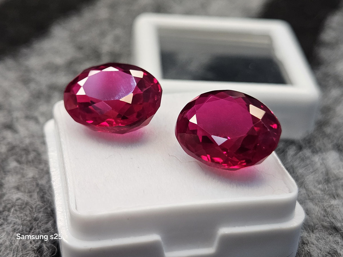 Oval Cut Red Ruby Pair, Mozambique Gemstones, 20 Ct