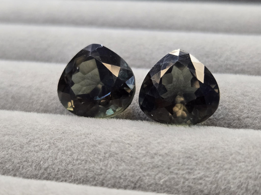 Pear Cut Green Tourmaline Gemstone Pair, 20-21 ct, Jewelry Making