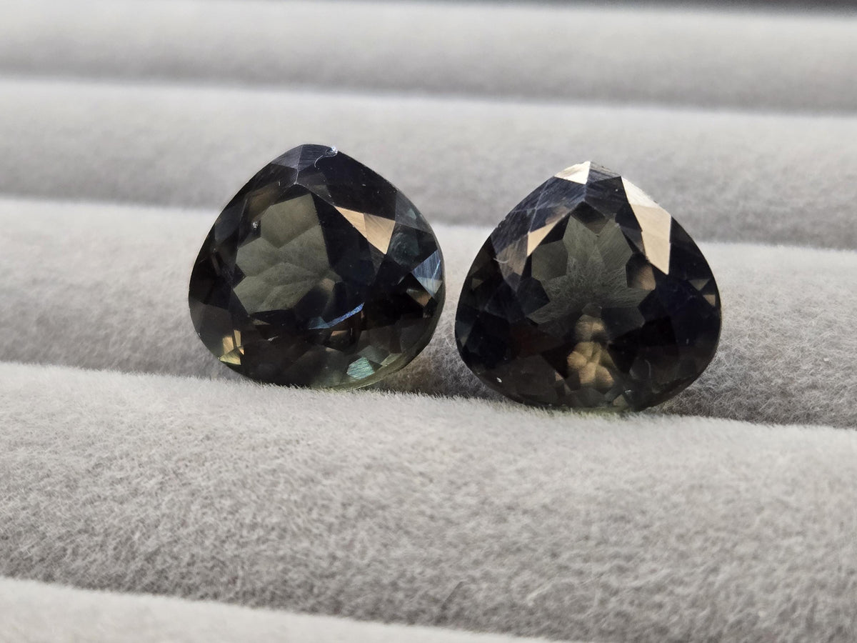 Pear Cut Green Tourmaline Gemstone Pair, 20-21 ct, Jewelry Making