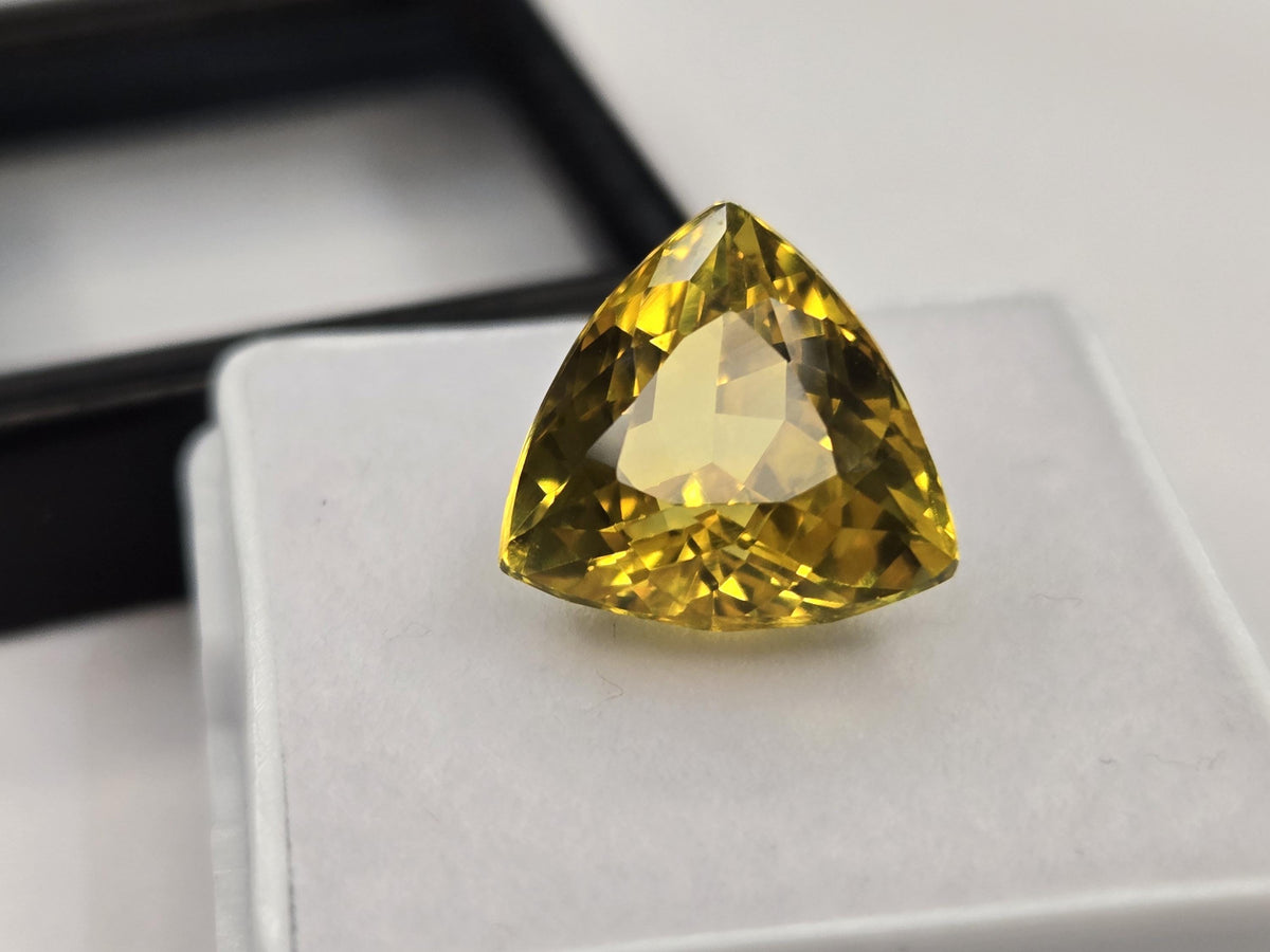 Ceylon Yellow Sapphire, 8-9 Ct Trillion Cut Loose Gemstone